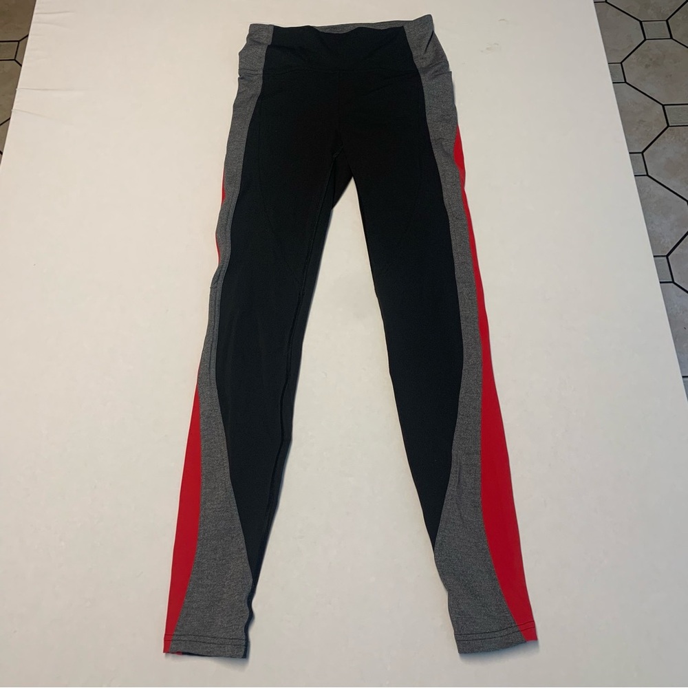 Lululemon Athletica Black Gray and Red Leggings Size 4